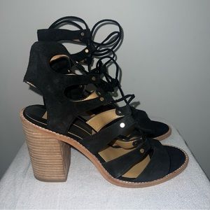 Dolce Vita NWT Lace-up Block Heels Black